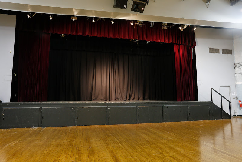 Gymnasium CRCA Chestermere Regional Community Association